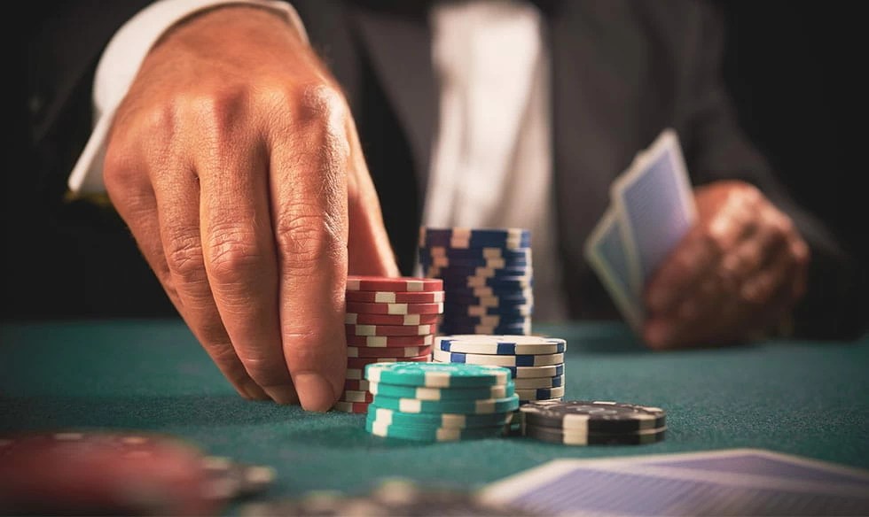Online Gambling - Exploring the World of Fun and Risk